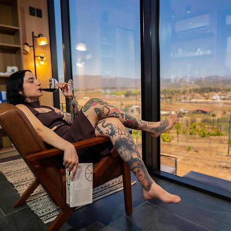 Bajo Estrellas Hotel Contemporaneo Valle de Guadalupe Eksteriør bilde