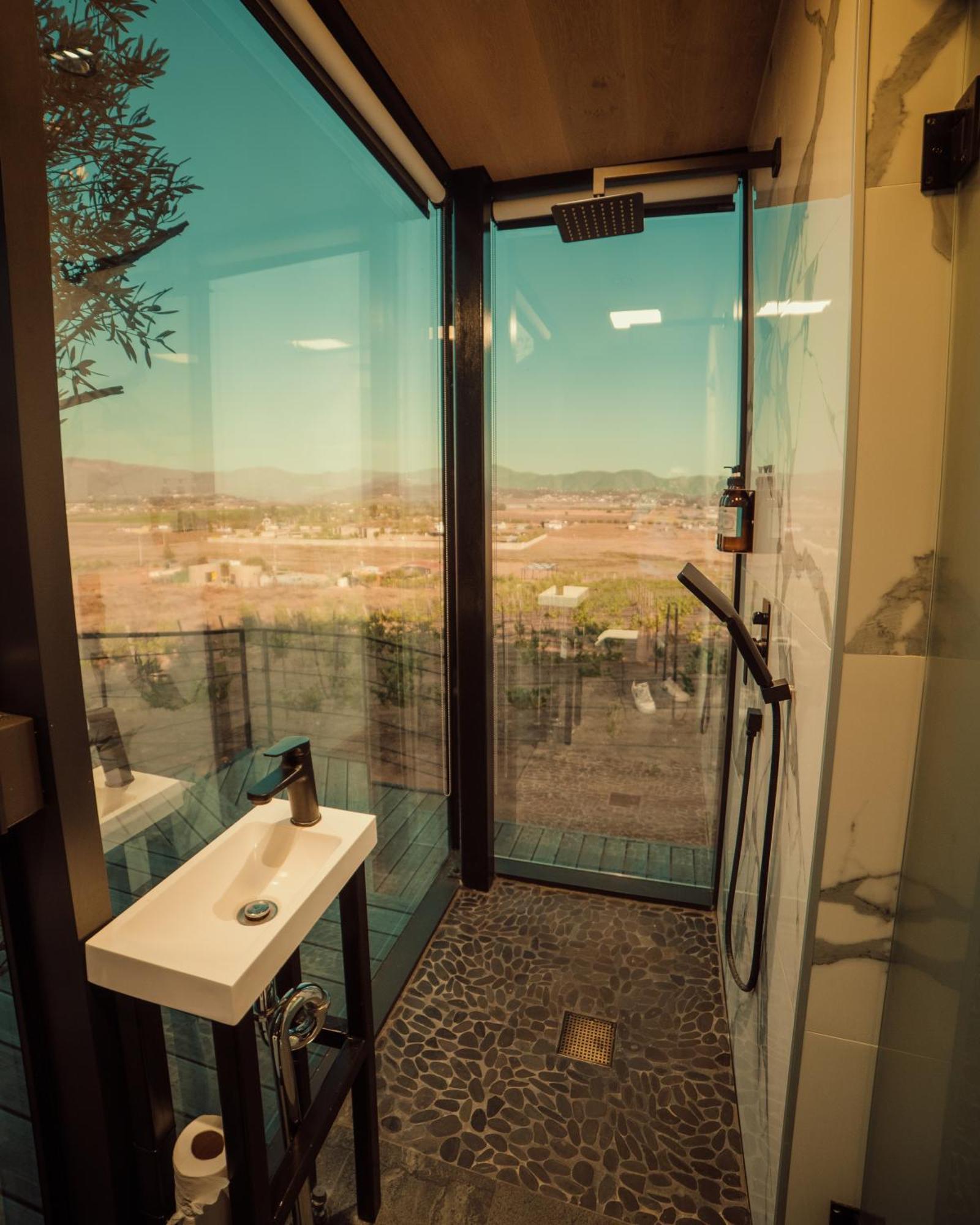 Bajo Estrellas Hotel Contemporaneo Valle de Guadalupe Eksteriør bilde